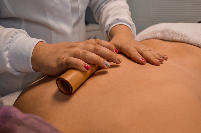 La madérothérapie : le massage par le bois